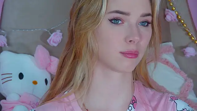 Snapshot of GentleRossi chatting on 01.28.25 GentleRossi online show from 01.28.25