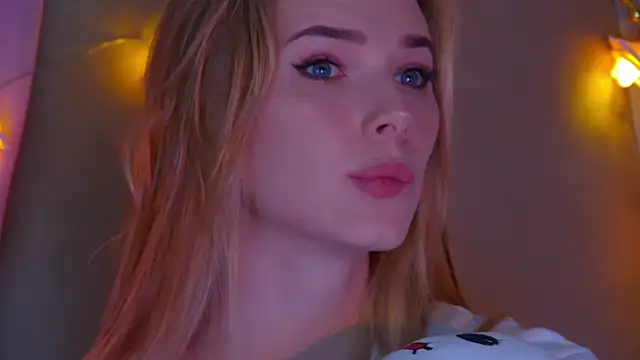 Snapshot of GentleRossi chatting on 01.31.25 GentleRossi online show from 01.31.25