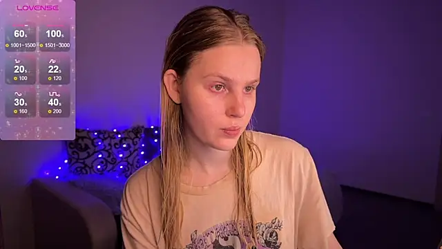 Chanel Gill online show from 01.07.25