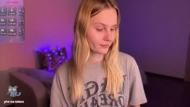 Chanel Gill online show from 01.21.25