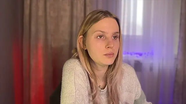 Chanel Gill online show from 02.06.25