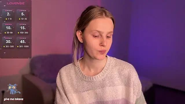 Chanel Gill online show from 02.23.25