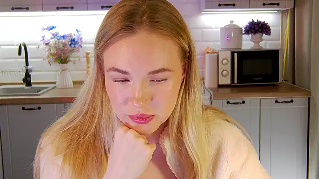 Veronika Mitchel online show from 09.30.25