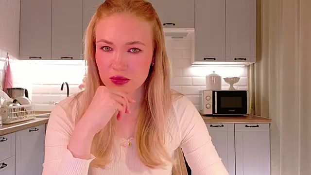 Veronika Mitchel online show from 04.22.26