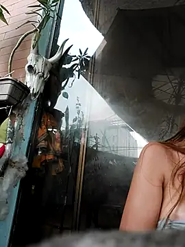 Snapshot of k_lebannon chatting on 03.17.25 k lebannon online show from 03.17.25