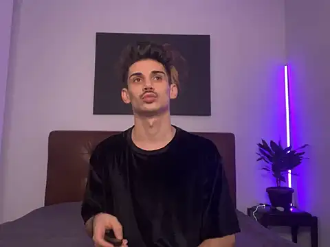 DanielCrush1 online show from 01.08.25