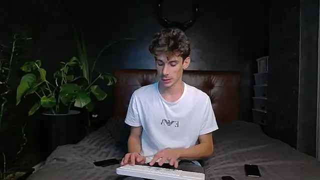 DanielCrush1 online show from 09.28.25