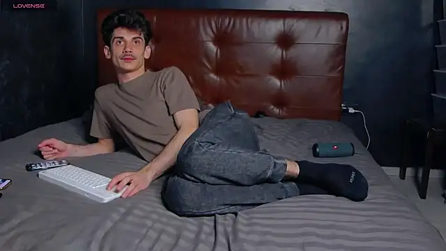 DanielCrush1 online show from 05.16.26