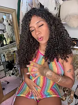 Snapshot of stormyy_ chatting on 03.19.25 stormyy online show from 03.19.25