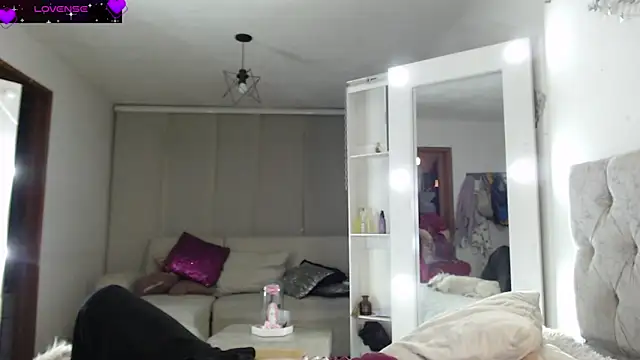 Myrnasexxx online show from 05.15.26