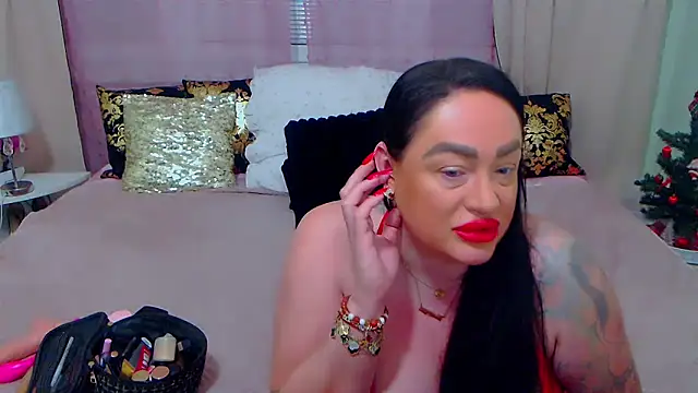 Snapshot of BustyVicky chatting on 01.07.25 BustyVicky online show from 01.07.25