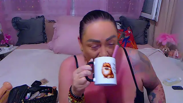 Snapshot of BustyVicky chatting on 09.12.25 BustyVicky online show from 09.12.25