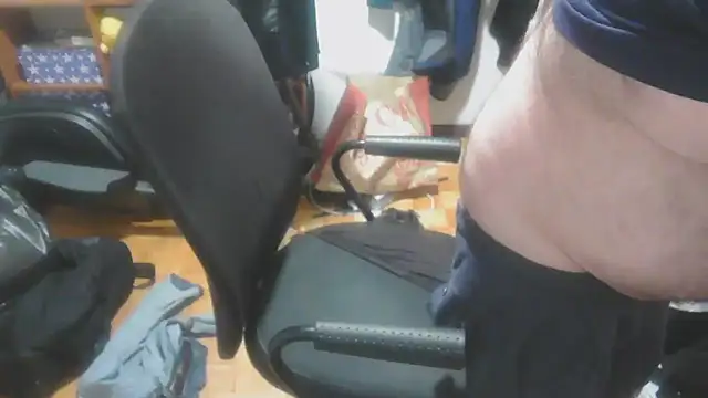 mikeyhotbear online show from 12.02.24