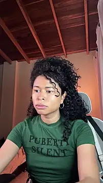 GabriSaenz online show from 10.30.25