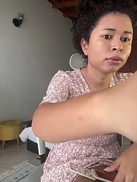 GabriSaenz online show from 04.07.26