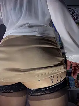 sammyqueenx21 online show from 02.18.25