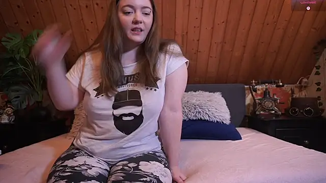 TessaWinter online show from 10.31.25