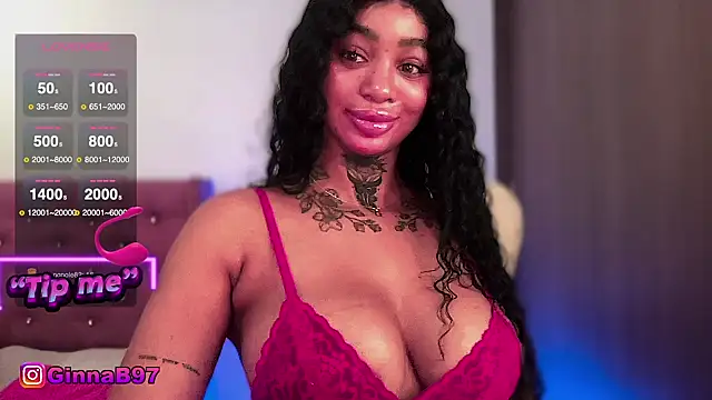 Snapshot of GinnaBolton chatting on 10.02.25 GinnaBolton online show from 10.02.25