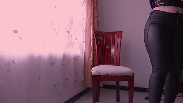 nicolstivens online show from 01.19.25