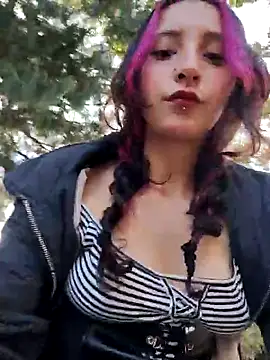  Laary online show from 10.04.25