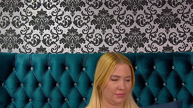 LunaHouston online show from 02.04.26