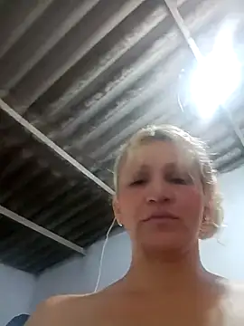 Snapshot of Nicolle_Milf chatting on 03.07.25 Nicolle Milf online show from 03.07.25