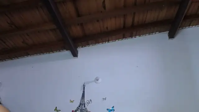 Snapshot of Nicolle_Milf chatting on 11.29.25 Nicolle Milf online show from 11.29.25