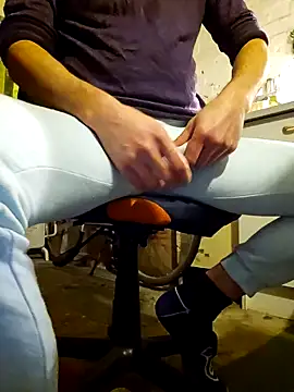 PassiveStute25 online show from 04.21.26