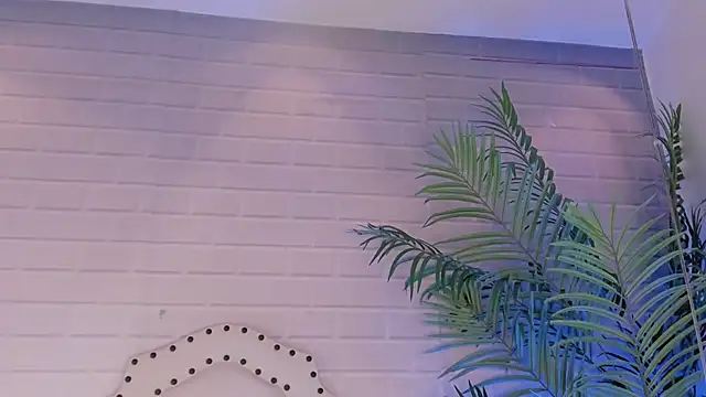 Snapshot of _Eurekaa_ chatting on 01.17.25 Eurekaa online show from 01.17.25