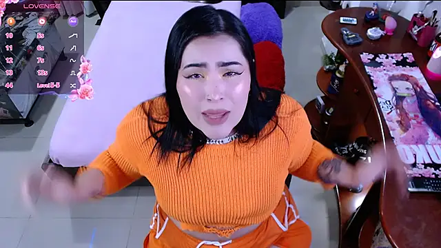 Snapshot of lufek23 chatting on 12.25.24 lufek23 online show from 12.25.24