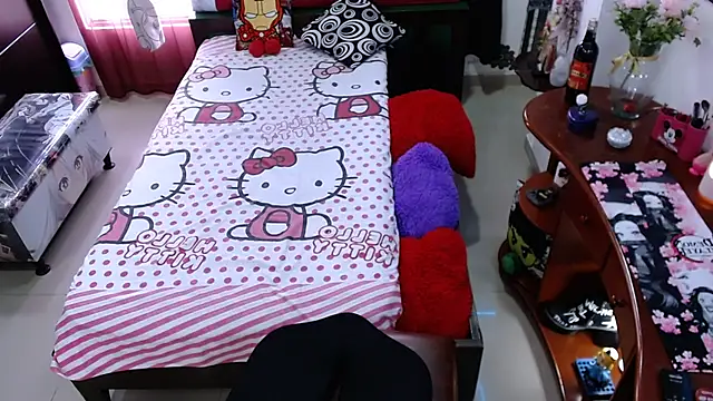 Snapshot of lufek23 chatting on 01.14.25 lufek23 online show from 01.14.25