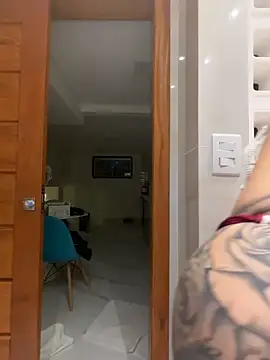 Snapshot of TheCinderella chatting on 02.22.26 TheCinderella online show from 02.22.26