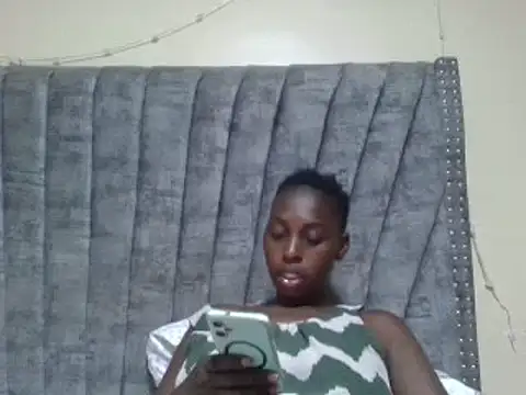 Snapshot of Dizzydose chatting on 06.11.26 Dizzydose online show from 06.11.26