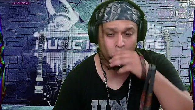 chino roz online show from 02.13.25