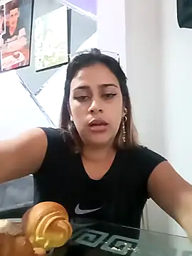 Latina sexy1 online show from 02.18.25