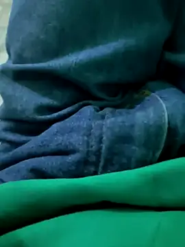 Snapshot of N-lS chatting on 02.06.26 N-lS online show from 02.06.26