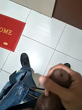 Snapshot of N-lS chatting on 03.02.26 N-lS online show from 03.02.26