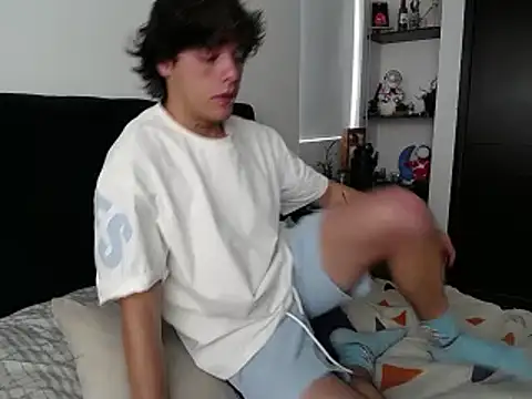 Snapshot of Santiago_kiler chatting on 02.16.25 Santiago kiler online show from 02.16.25