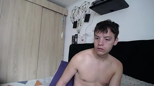 Snapshot of Santiago_kiler chatting on 09.14.25 Santiago kiler online show from 09.14.25