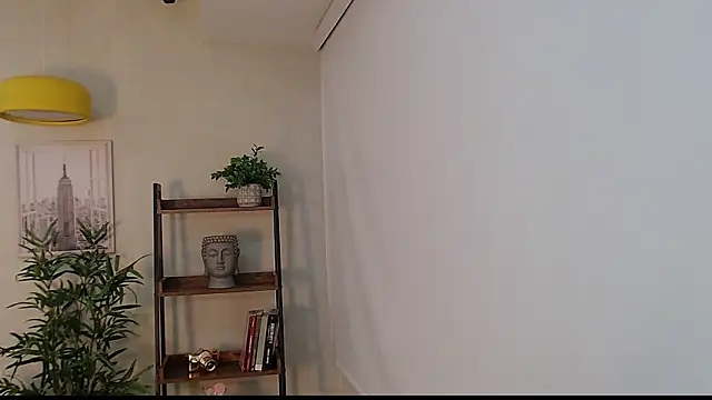 Sassy--Girl online show from 02.10.25