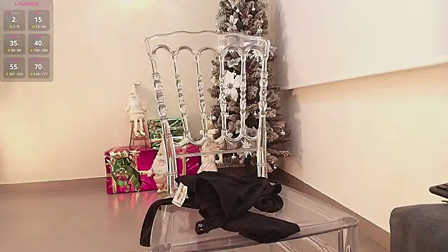 Sassy--Girl online show from 12.14.25