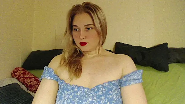 mmmPinUpGirl online show from 10.27.25