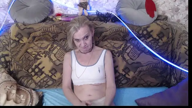 MissBekker online show from 12.17.24