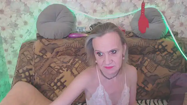 MissBekker online show from 01.13.26