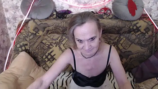 Snapshot of MissBekker chatting on 05.16.26 MissBekker online show from 05.16.26