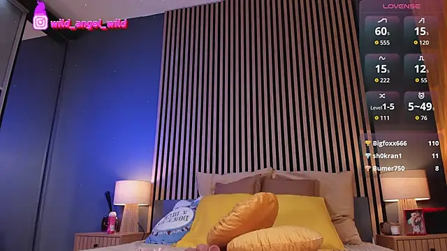 Snapshot of WILD-ANGEL777 chatting on 10.24.25 WILD-ANGEL777 online show from 10.24.25