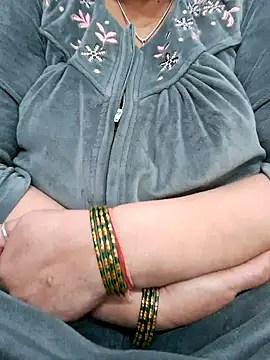 Snapshot of Kavya_XX chatting on 01.15.25 Kavya XX online show from 01.15.25