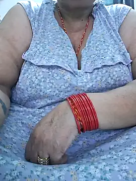 Snapshot of Kavya_XX chatting on 09.27.25 Kavya XX online show from 09.27.25