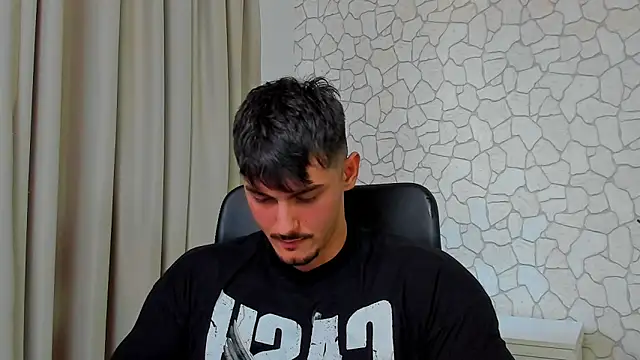 Snapshot of ClintMasters chatting on 01.30.25 ClintMasters online show from 01.30.25