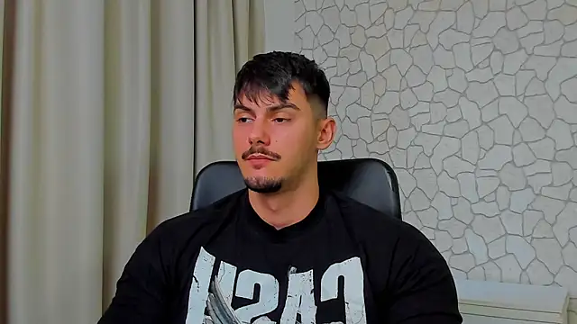 Snapshot of ClintMasters chatting on 01.30.25 ClintMasters online show from 01.30.25